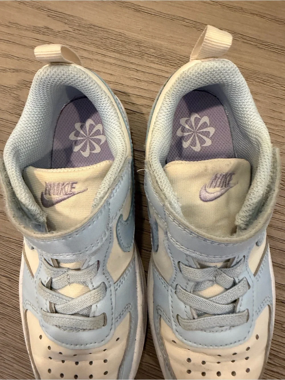 Nike Kids Light Blue and White Velcro Sneaker